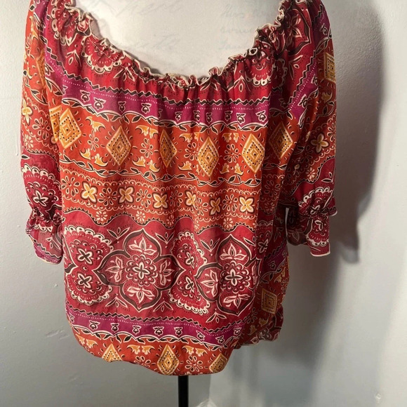 Lilly Lou top sz Lg. elastic and ruffled neckline and drop waist line - Picture 4 of 5